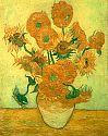14 Sonnenblumen in einer Vase mit grünem Hintergrund